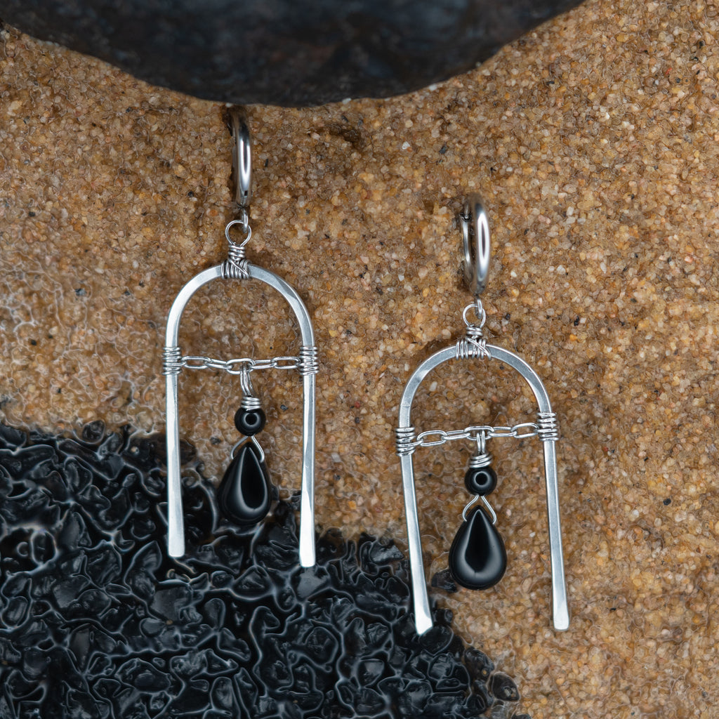 Mourning Arches Earrings